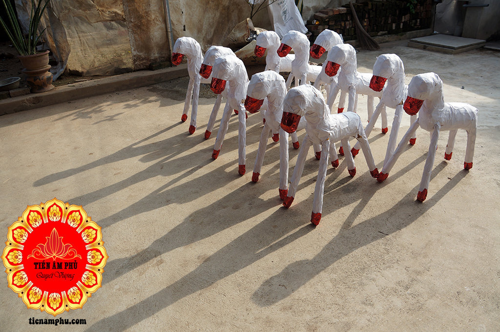 Cùng khám phá làng nghề vàng mã văn hội