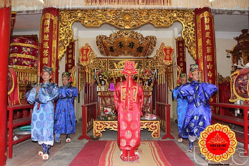 đình Giảng Võ thờ ai