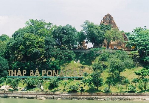 giá vé tháp bà ponagar nha trang