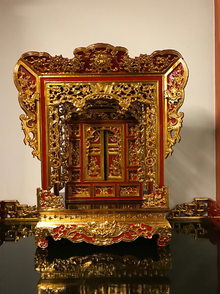 ngai thờ gia tiên