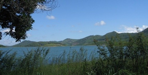hồ yên lập ở chùa lôi âm